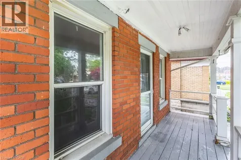 46 East 16th Street Hamilton ON L9A 4H9