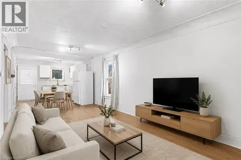 46 East 16th Street Hamilton ON L9A 4H9
