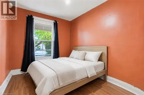 46 East 16th Street Hamilton ON L9A 4H9