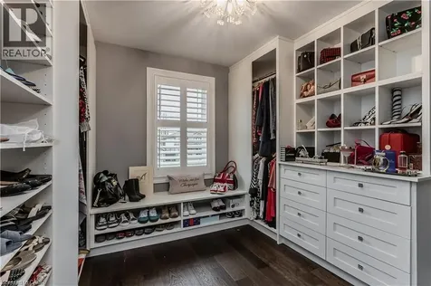 3199 Desmond Drive Burlington ON L7M 3N1