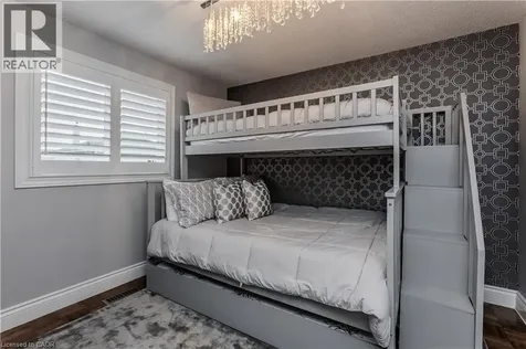 3199 Desmond Drive Burlington ON L7M 3N1