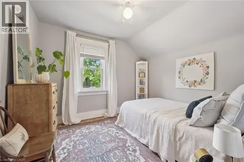 793 Belmont Avenue West Kitchener ON N2M 1P5
