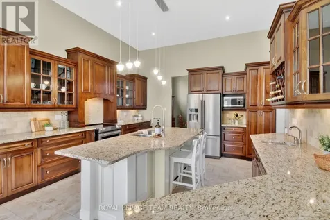 568 Pennycross Lane Ottawa ON K0A 1L0