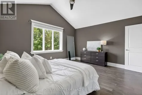 568 Pennycross Lane Ottawa ON K0A 1L0
