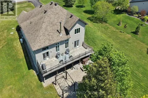 568 Pennycross Lane Ottawa ON K0A 1L0