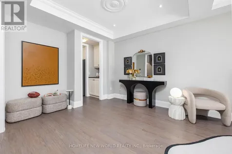 57 Kenneth Wood Crescent Toronto (newtonbrook East) ON M2N 0K3