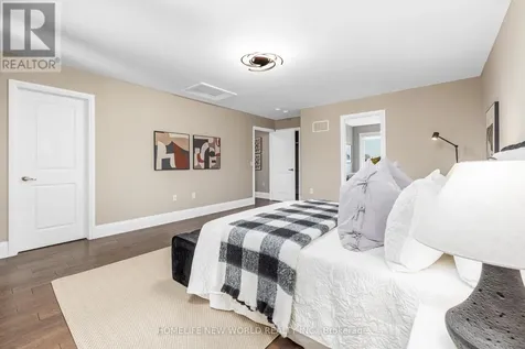 57 Kenneth Wood Crescent Toronto (newtonbrook East) ON M2N 0K3
