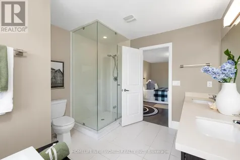 57 Kenneth Wood Crescent Toronto (newtonbrook East) ON M2N 0K3