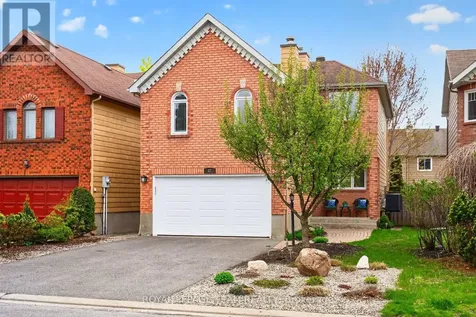 27 Inwood Drive Ottawa ON K2M 1Z5