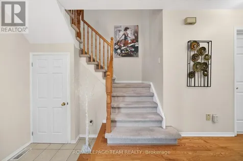 27 Inwood Drive Ottawa ON K2M 1Z5