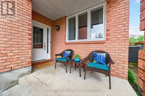 27 Inwood Drive Ottawa ON K2M 1Z5