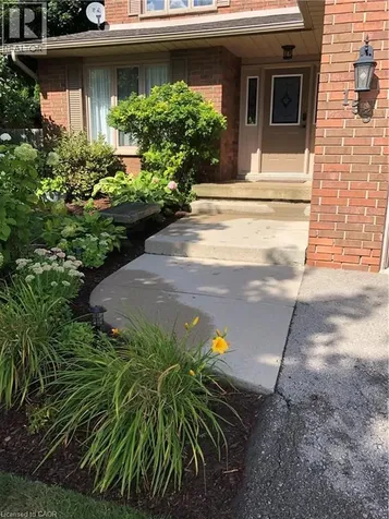 153 Meadowbrook Drive Ancaster ON L9G 4S9