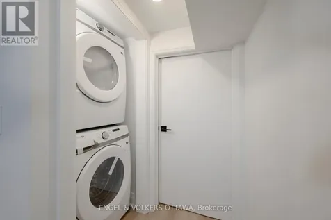 75A Granton Avenue Ottawa ON K2G 1W9