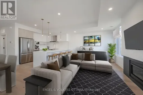 75A Granton Avenue Ottawa ON K2G 1W9
