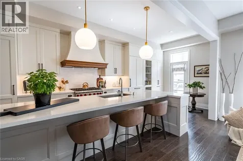 190 Dorval Drive Oakville ON L6K 0H3