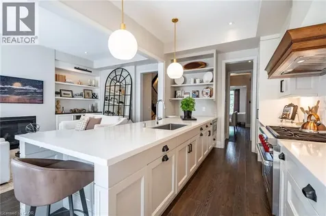 190 Dorval Drive Oakville ON L6K 0H3
