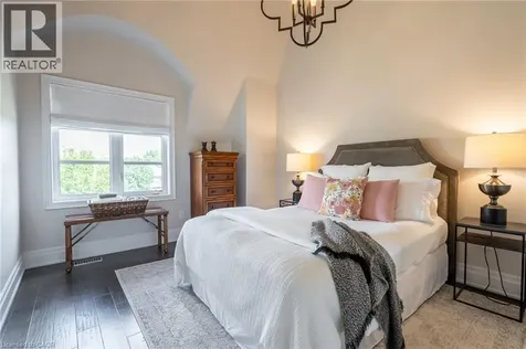 190 Dorval Drive Oakville ON L6K 0H3