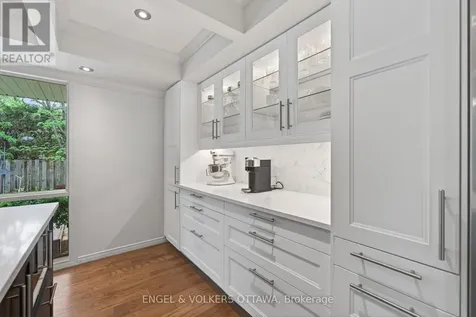 35 Riopelle Court Ottawa ON K2K 1J2