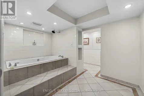 35 Riopelle Court Ottawa ON K2K 1J2
