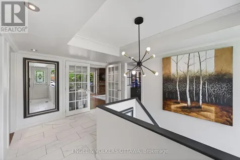 35 Riopelle Court Ottawa ON K2K 1J2