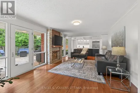 35 Riopelle Court Ottawa ON K2K 1J2