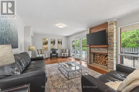 35 Riopelle Court Ottawa ON K2K 1J2