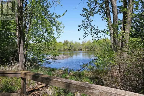 90 Stonewater Bay Carleton Place ON K7C 0B1