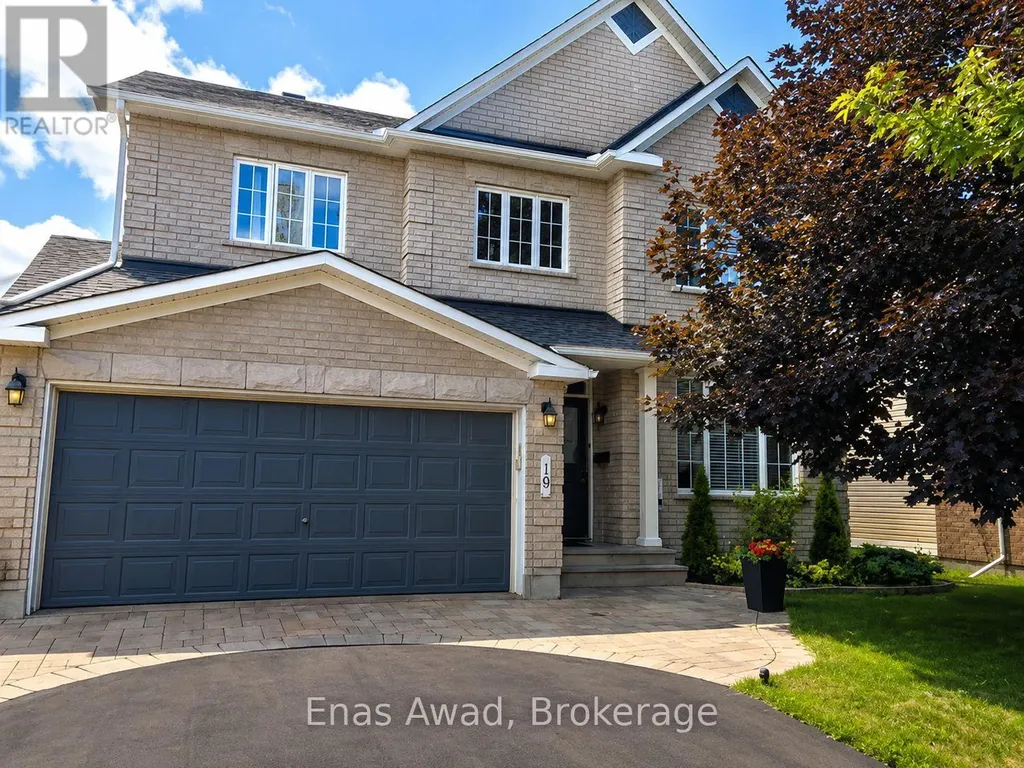 19 Farmfield Crescent Ottawa ON K2M 2S9