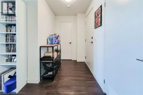 2093 Fairview Street Burlington ON L7R 2C8