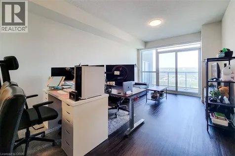 2093 Fairview Street Burlington ON L7R 2C8