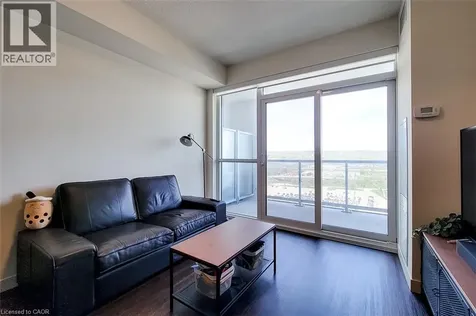 2093 Fairview Street Burlington ON L7R 2C8