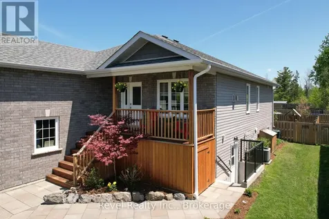 37 Marilyn Avenue North Wasaga Beach ON L9Z 2Y5