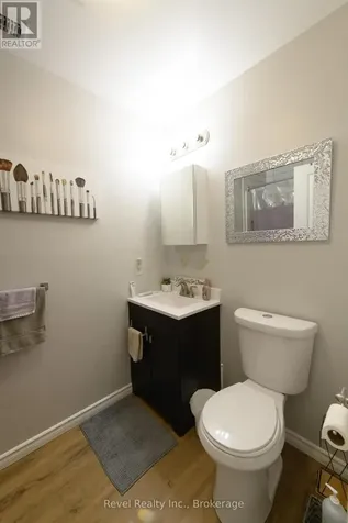 37 Marilyn Avenue North Wasaga Beach ON L9Z 2Y5