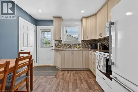 10 Frederick Street St. Catharines ON L2S 2S2