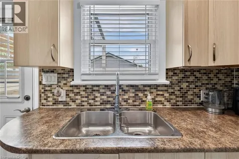 10 Frederick Street St. Catharines ON L2S 2S2