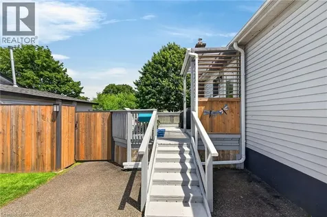 10 Frederick Street St. Catharines ON L2S 2S2