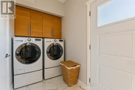 69 Donald Street Ottawa ON K1K 1N3