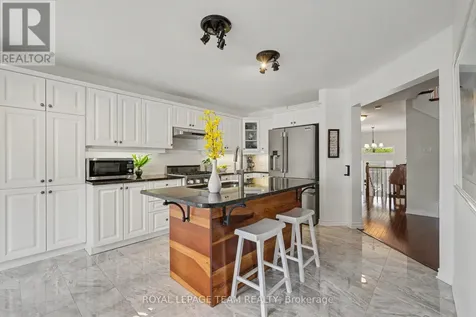 518 Shawondasee Street Ottawa ON K2S 0K5