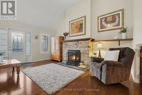 518 Shawondasee Street Ottawa ON K2S 0K5