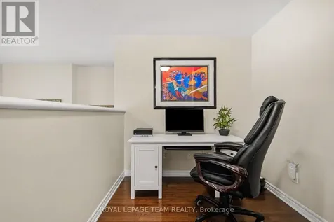 518 Shawondasee Street Ottawa ON K2S 0K5