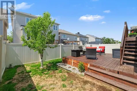 518 Shawondasee Street Ottawa ON K2S 0K5