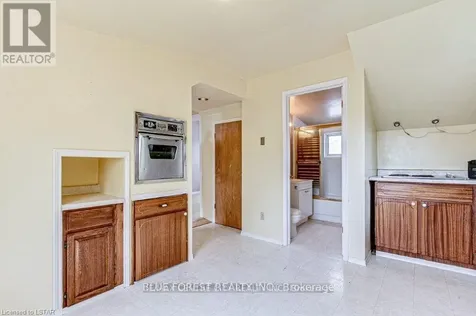 67 St Catharine Street St. Thomas ON N5P 2V9