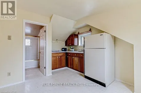 67 St Catharine Street St. Thomas ON N5P 2V9