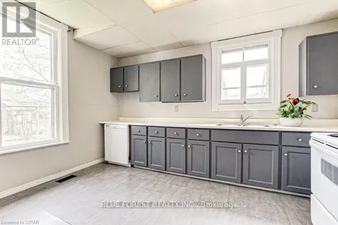 67 St Catharine Street St. Thomas ON N5P 2V9