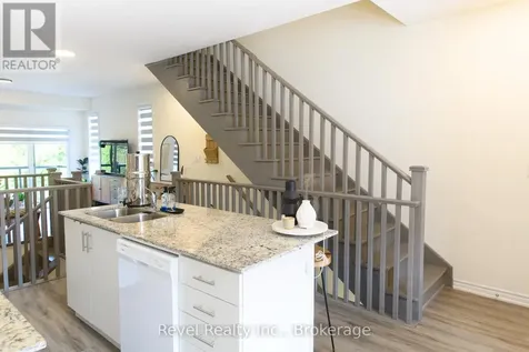 14 Winters Crescent Collingwood ON L9Y 5T1