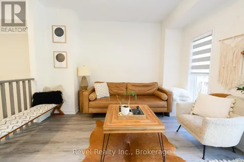 14 Winters Crescent Collingwood ON L9Y 5T1