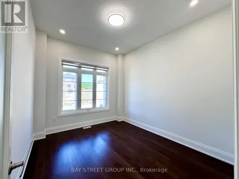 15 Backhouse Drive Richmond Hill ON L4E 1M8