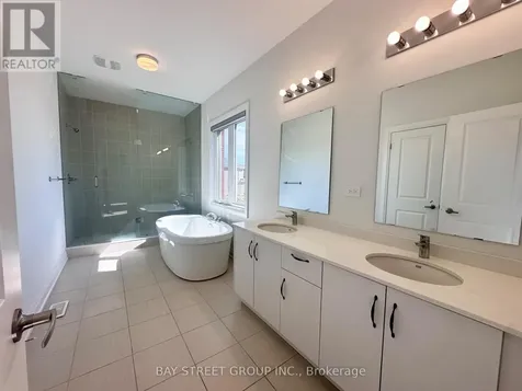 15 Backhouse Drive Richmond Hill ON L4E 1M8