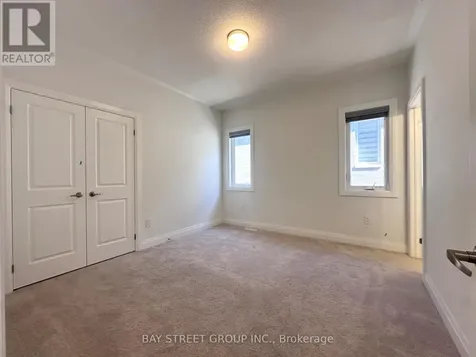 15 Backhouse Drive Richmond Hill ON L4E 1M8
