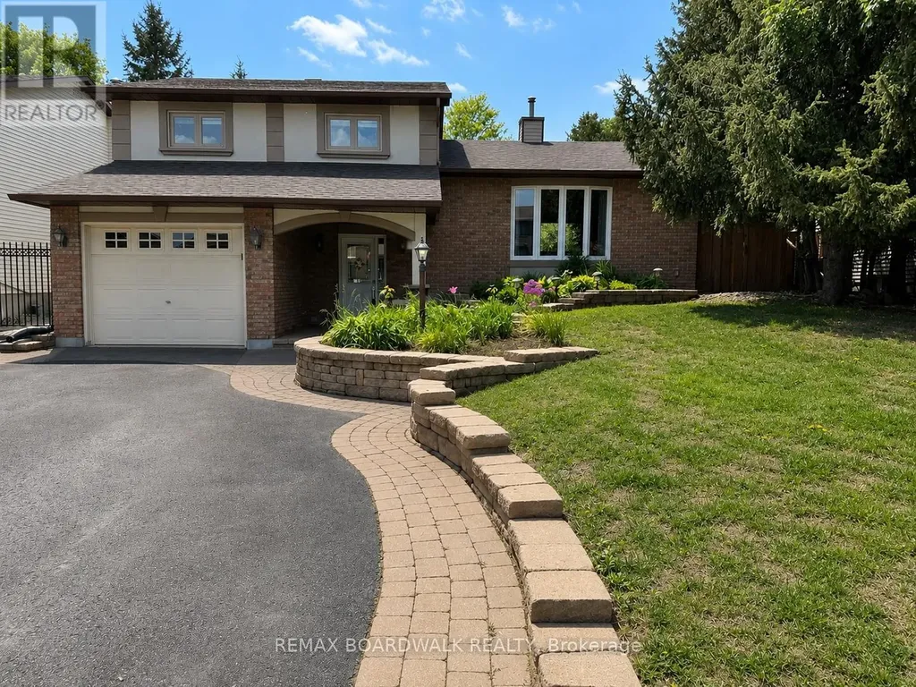 22 Bartley Crescent Ottawa ON K2J 2J7